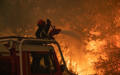 Dramatična borba s vatrenom stihijom: Veliki šumski požari prijete Madridu i Bordeauxu