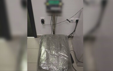 Nesvakidašnja zapljena na zagrebačkom aerodromu: Španjolka doputovala s 15 kilograma marihuane u koferu