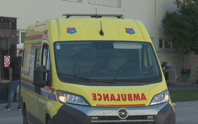 Liječnici se bore za život maloljetnice nakon pada s romobila, gradovi spremaju zabrane