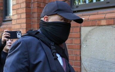 Britanija: Obitelji svjedočile na suđenju pogrebniku koji je zadržavao tijela pokojnika umjesto da ih je kremirao