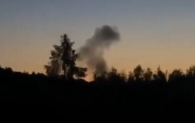 Neidentificirani objekt pao kod sela u Poljskoj i izazvao eksploziju: Hitne službe na terenu