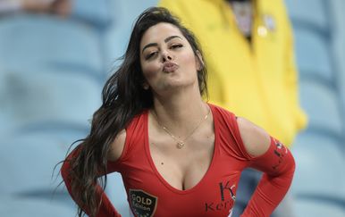 VIDEO Nasljednica Larisse Riquelme stiže na SP? Navijači traže da bude na utakmici