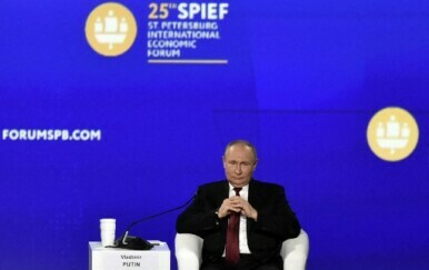 Vladimir Putin na Ekonomskom forumu