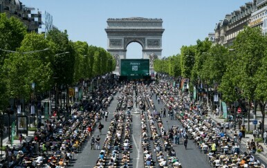 U Parizu održano veliko natjecanje u pisanju diktata - 1