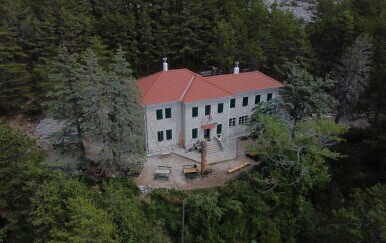 Planinarski dom Umberto Girometta - 4