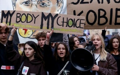 Poljakinje prosvjedovale protiv strogog zakona o pobačaju - 1
