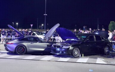 Užas u Zagrebu: Automobilom naletio na skupinu ljudi na parkiralištu trgovačkog centra - 4