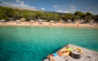 Zlatna plaža na otoku Pagu