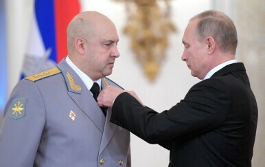 Sergej Surovikin i Vladimir Putin