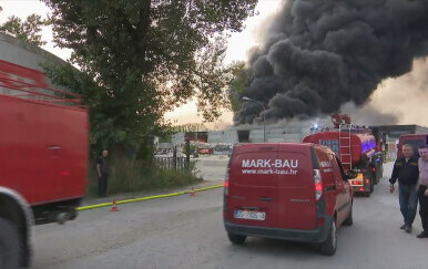 Vatrogasci i dalje na terenu u Zaprešiću - 2