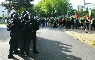 Njemačka policija u Essenu, mjestu održavanja stranačkog kongresa AfD-a