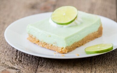 Cheesecake kocke s limetom recept