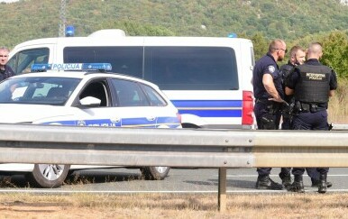 Policija u potjeri za bjeguncima u Babinoj Gredi
