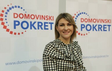 Bivša zastupnica i članica DP-a Ivana Mujkić objavila da izlazi iz stranke i da se povlači iz politike