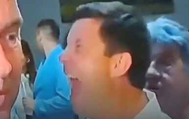 Ako vam je promaklo! Harmonikaš iz Miletićevog stožera posato viralni hit! Najbolje da pogledate