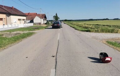 FOTO U prometnoj nesreći poginula motociklistica: Hitne službe na terenu, zatvorena cesta