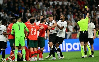 Naguravanje igrača Portugala i Njemačke
