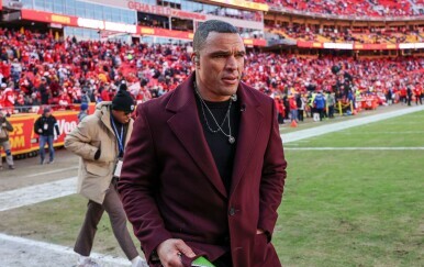 Tony Gonzalez - 1