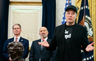 Elon Musk i Scott Bessent potukli su se u Bijeloj kući i to je presudilo šefu DOGE-a?