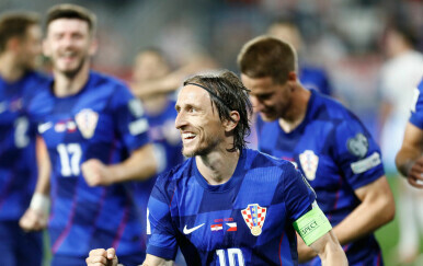 Luka Modrić slavi gol u dresu hrvatske reprezentacije