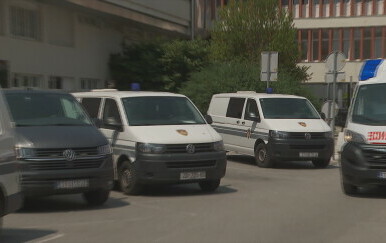 Borba za život pet zatvorenika stradalih u požaru izazvanog paljenjem madraca zbog najezde stjenica