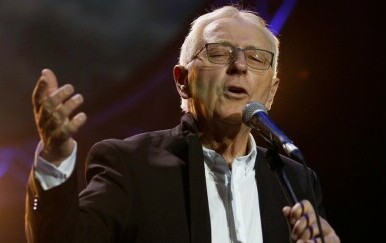 Kviz: Je li ovo stih iz domaćeg hita li turbo-folk pjesme?