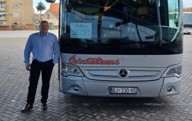 Vozač Čazmatransovog autobusa pronašao torbu s novcima i vratio je bez razmišljanja zahvalnom vlasniku