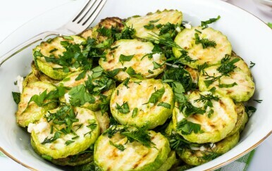 Najlakši recept za pirjane tikvice