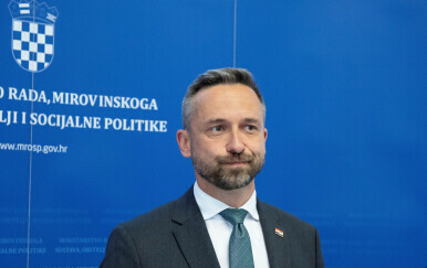 VLADA Starosna mirovina od 50 posto uz zadržavanje statusa roditelja njegovatelja