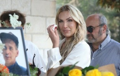 Ava Karabatić u suzama se oprostila od oca Ivice na posljednjem ispraćaju