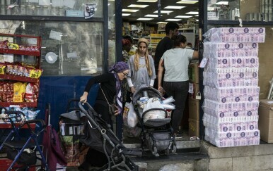 Izrael je u stanju visoke pripravnosti: Građani ispraznili trgovine
