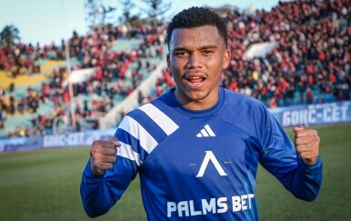 Maicon na meti Hajduka