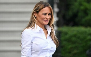 Melania Trump u hlačama s printom koji malo tko može ovako nositi