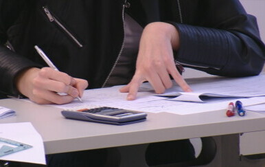 Ništa od štrajka u srednjim školama! Sindikati i ministarstvo potpisuju sporazum