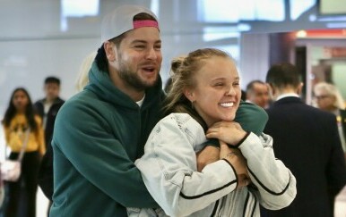 Miley Cyrus prozvala JoJo Siwu zbog veze s Chrisom Hughesom