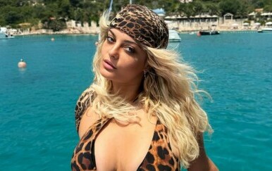 Bebe Rexha oduševljena Hrvatskom, objavila nove fotografije