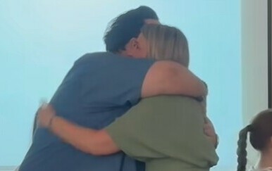 Jacques Houdek ušetao kao iznenađenje učiteljici Mariji pjevajući njenu omiljenu pjesmu
