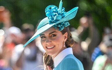 Catherine Middleton u kaput-haljini Catherine Walker