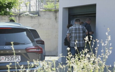 Traje policijska potraga za ubojicom para iz Markševca