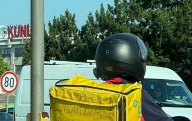 Dostavljač u Zagrebu natpisom nasmijao vozače: "Nisam Nepalac…"