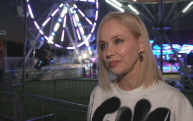 Neumorna Lavica - Jelena Rozga o ljubavi, duetu i poroku!