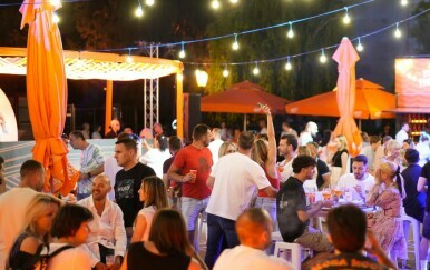 Najljepši zalazak u gradu: Zagreb slavio ljeto na 'Turn on the Sunset' pop-up događaju