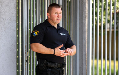 U Sarajevu kći ubila majku, a zatim pokušala ubiti samu sebe