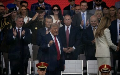 Sukob mišljenja unutar Trumpove baze oko potencijalnog rata s Iranom