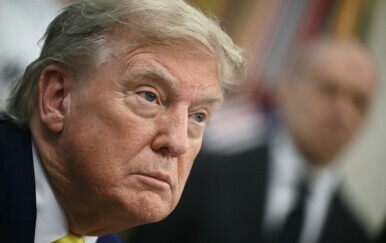 Evo što Trump želi postići odgodom odluke o napadu na Iran