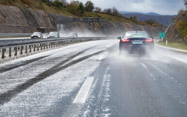 Motorist je poginuo na autocesti A1 u Dalmaciji u smjeru Zagreba