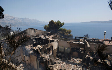 Omiš: Gradska dvorana prihvatila 80 osoba, uglavnom stranaca