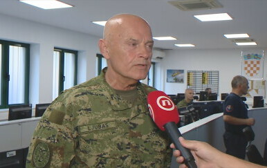 Uzbudljiv dan za Hrvatsku vojsku: Na požarima angažirana i avijacija i mornarica
