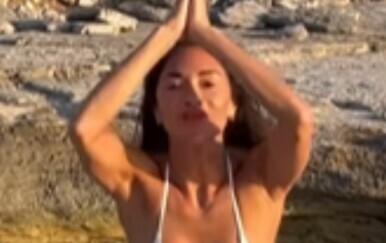 Nicole Scherzinger u minijaturnom bijelom kostimu