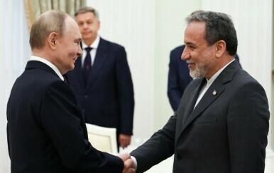 Vladimir Putin primio je iranskog ministra vanjskih poslova i uputio oštre kritike SAD-u